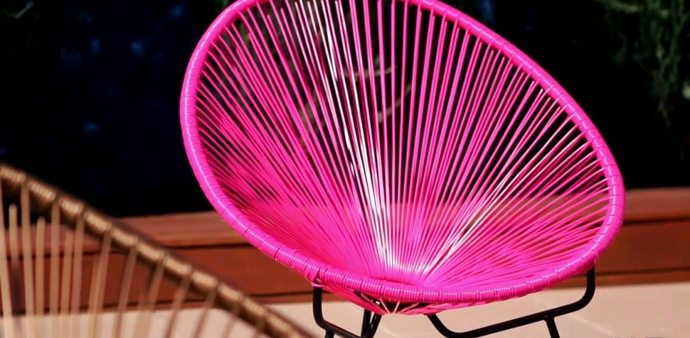 Acapulco-chair-pink-outside