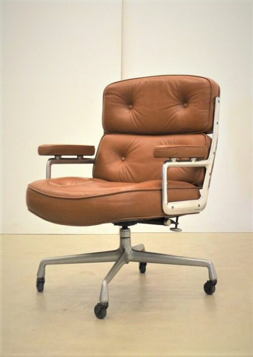 Eames ES104 Office Chair