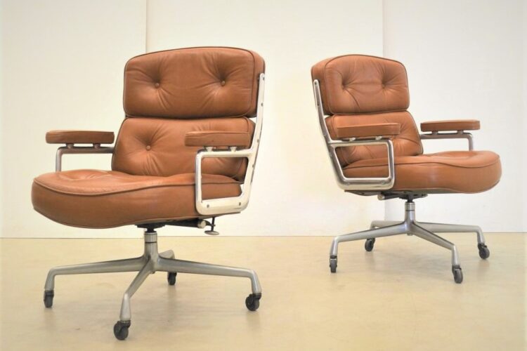 Mid Century Modern Eames ES104 Lobby Chair