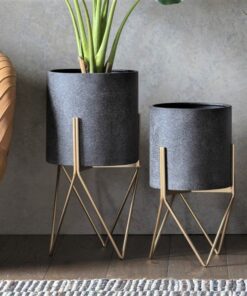 Hoven Metal Planter