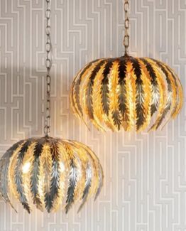 Arden Leaf Golden Pendant