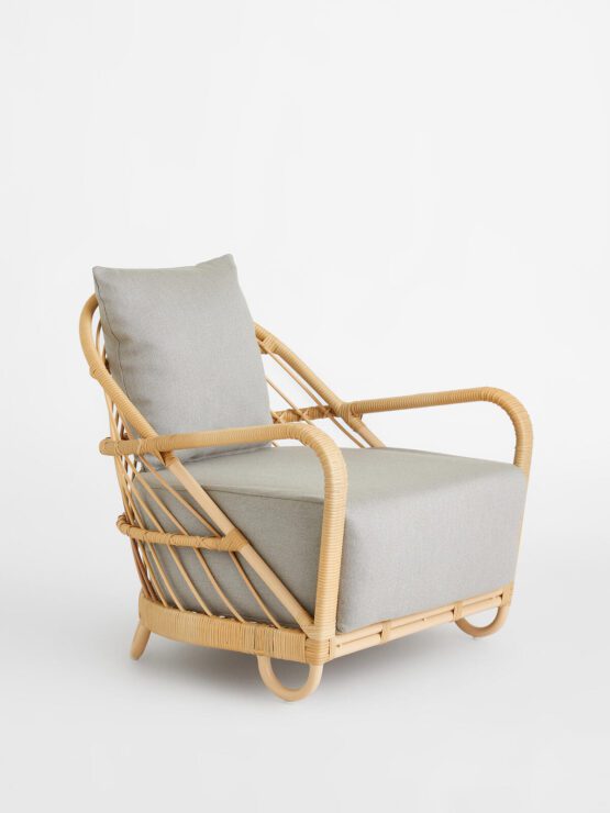 Amaya Mid Century Modern Outdoor Furniture