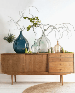 Quilda Vintage Style 2-Door 4-Drawer Oak Sideboard Quilda Vintage Style 2-Door 4-Drawer Oak Sideboard