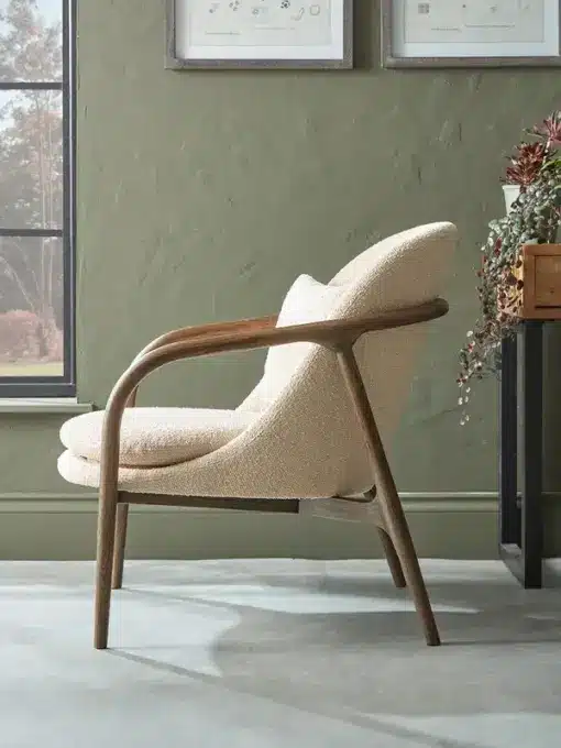 Hamar Armchair